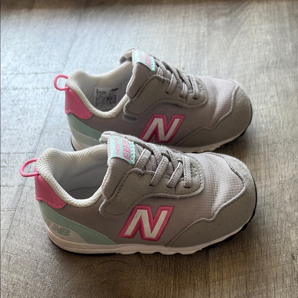 New Balance Gray and Pink Sneakers Sporty Suede Design